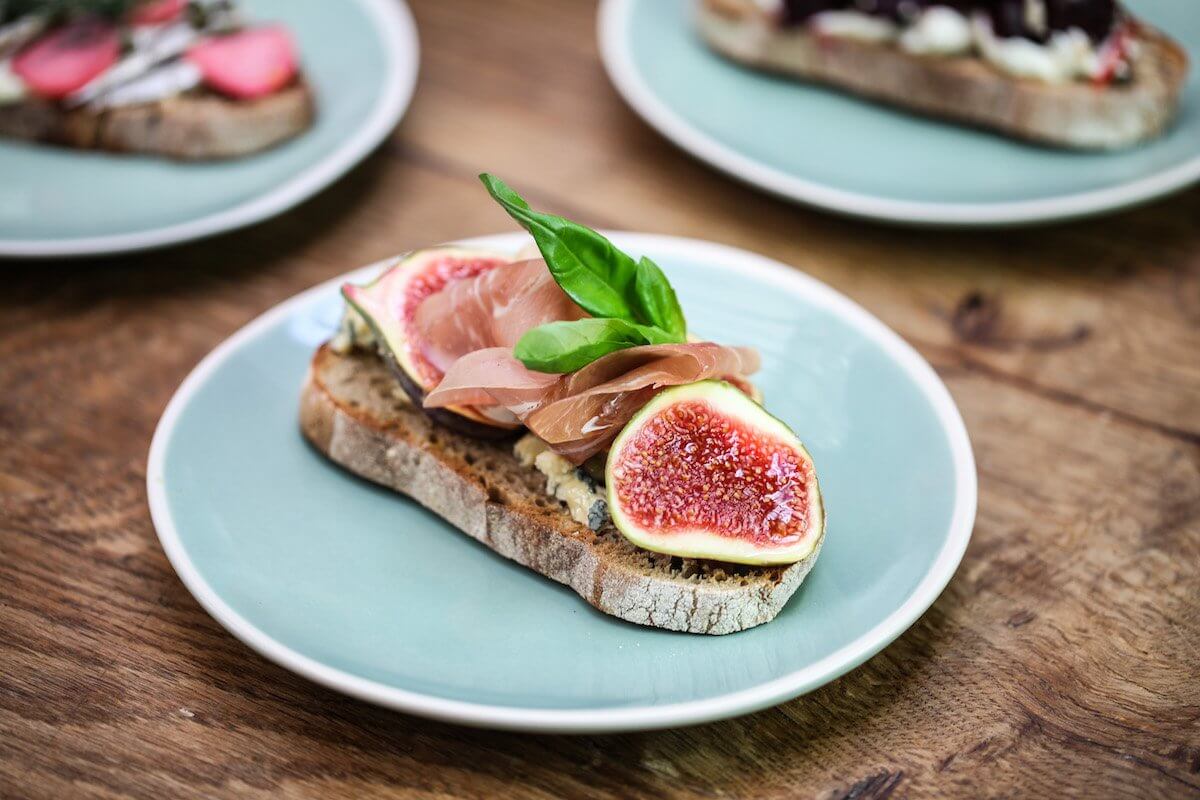 Toast Topper – Parma Ham, Fresh Figs, Blue Cheese and Honey