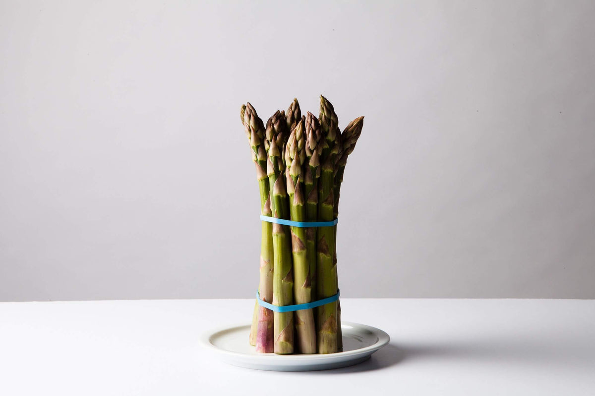 Asparagus with garden herb butter